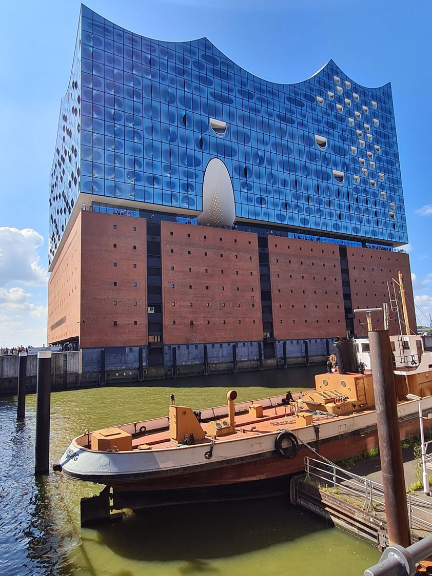 Elbphilharmonie, Modernes Konzertgebäude auf altem Speicher