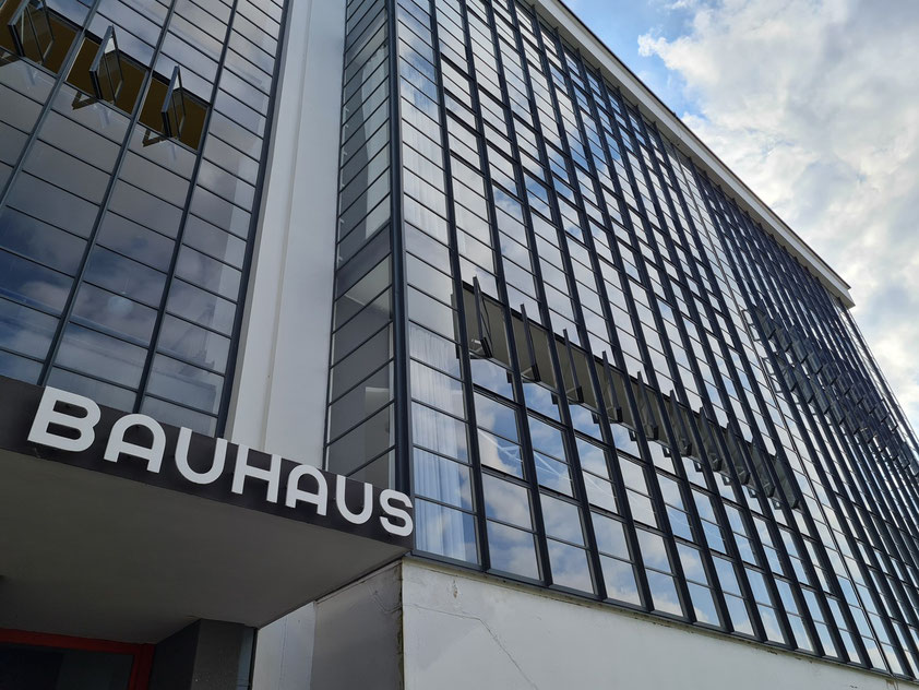 Bauhaus Museum Dessau, längste Wirkungsstätte des 1919 in Weimar von Walter Gropius gegründeten Bauhaus mit Forschung und Museum