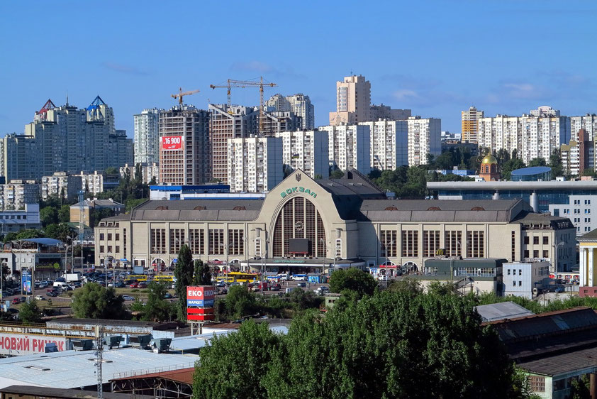 Bahnhof Kiew-Passajirskij (Vokzalna), Blick vom Hotel Lybid