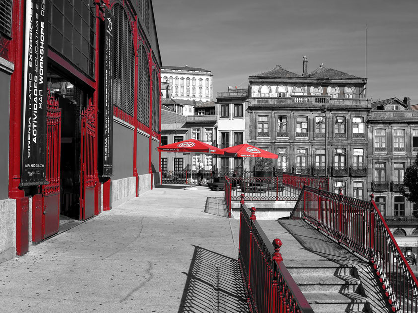 Mercado Ferreira Borges mit Blick auf die Rua de Mouzinho da Silveira