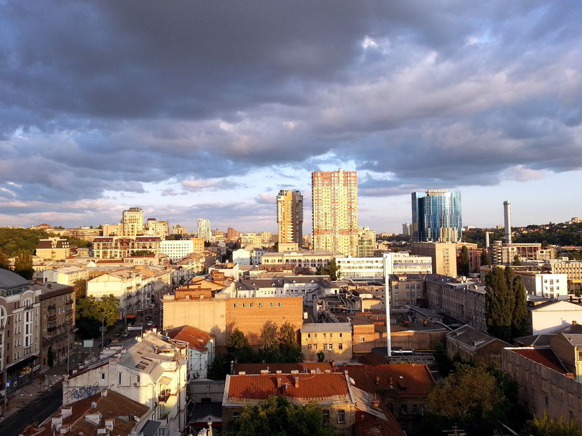 Abendstimmung in Kiew. Blick vom Hotel Lybid (13. Geschoss)