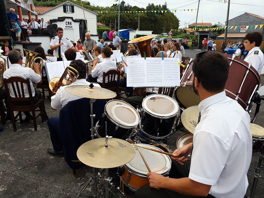 Dorffest in Salao mit der Musikkapelle des Nachbarortes Cedros