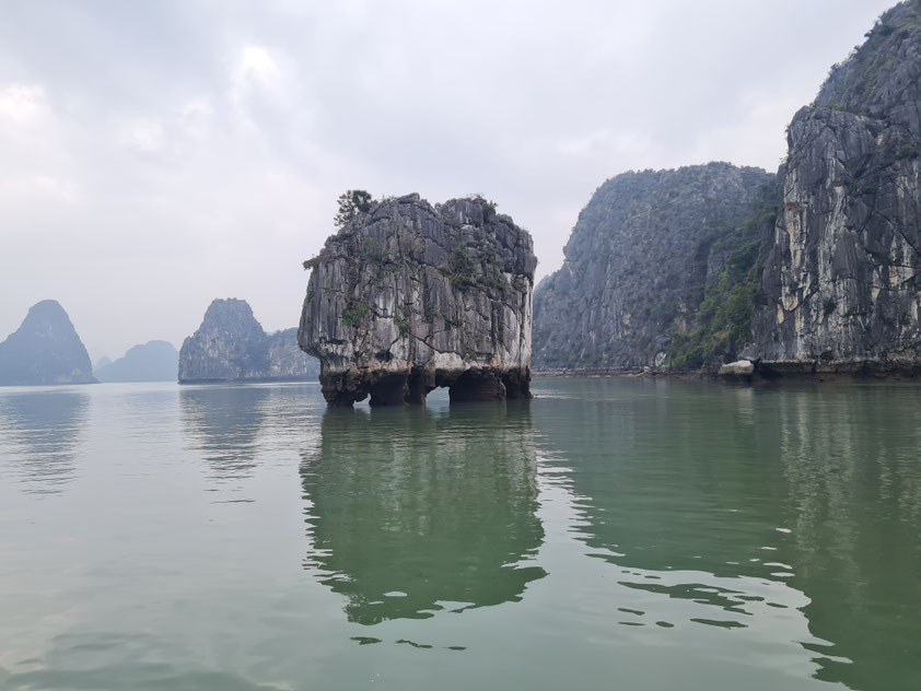 Halong-Bucht von Vietnam (Tropischer Kegelkarst)(30.1.2026)