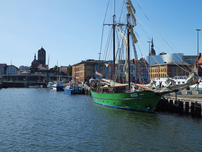 Toppsegelschoner SS “AVATAR” im Hafen von Stralsund