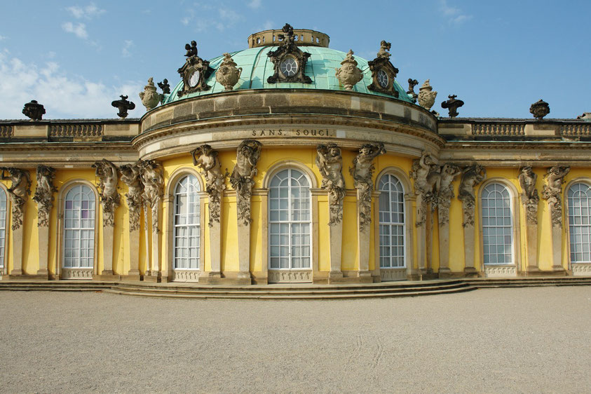 Bacchanten und Bacchantinnen, Sandsteinfiguren des Bildhauers Friedrich Christian Glume, (1746) (7.9.2006)