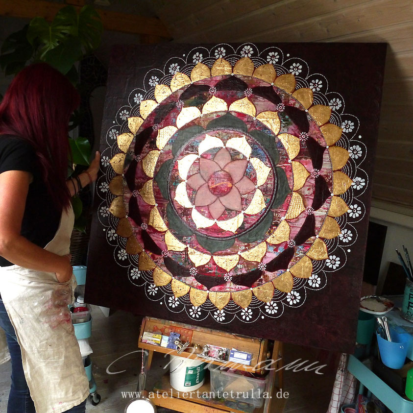 Mandala mit Blattgold work in progress