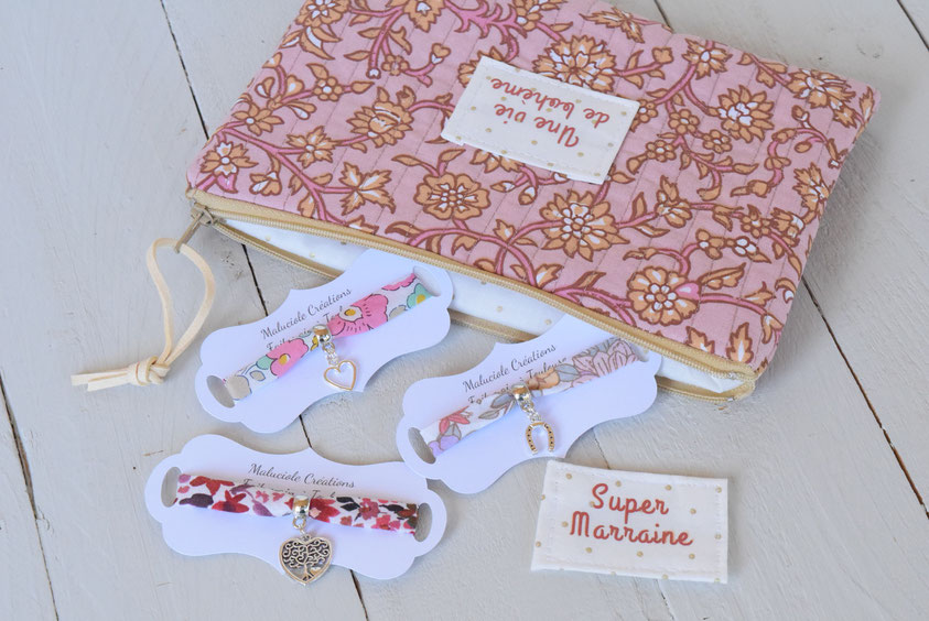 Pochette de remerciement en tissu indien matelassé , fait-main avec texte personnalisé sur l'étiquette, cela fera un très beau cadeau unique à offrir à un témoin, marraine, nounou, maitresse, noël, baptême . . .