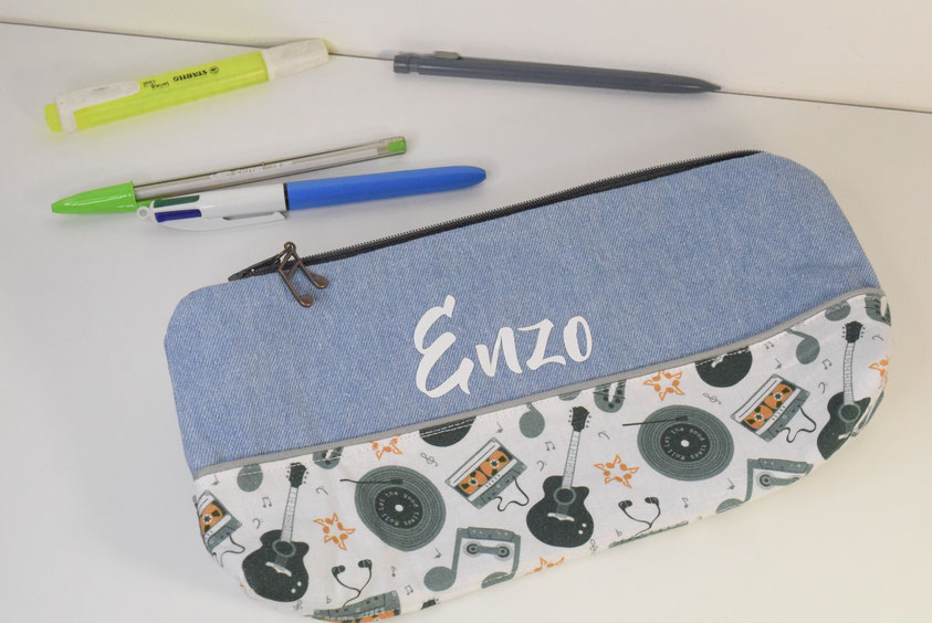 trousse en jeans pour enfant à personnaliser avec le prénom
