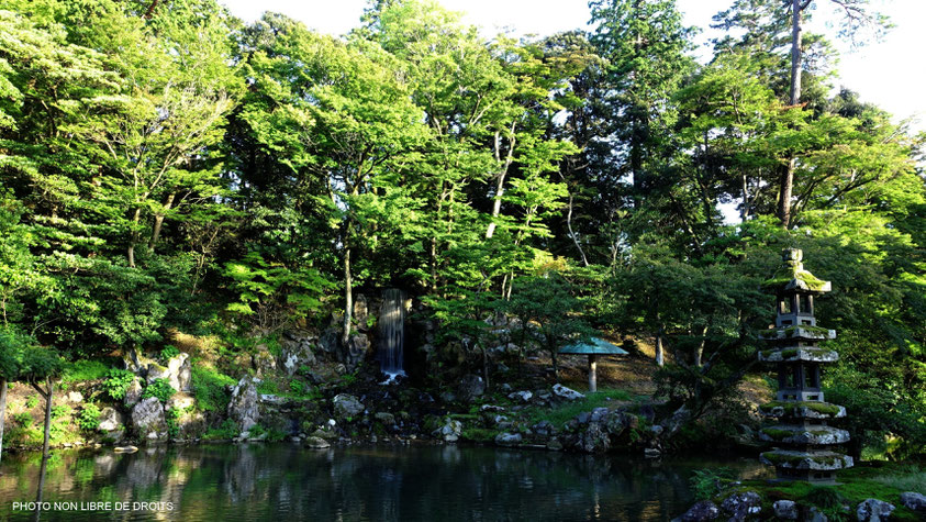 Les 6 vertus d'un jardin japonais parfait, photo non libre de droits