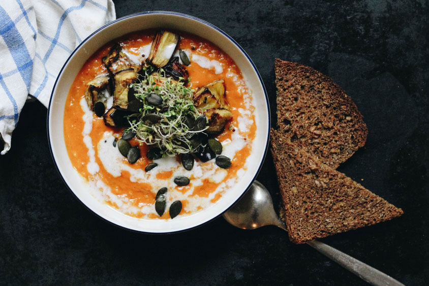 Ofengeröstete Paprika Linsen Kokos Suppe