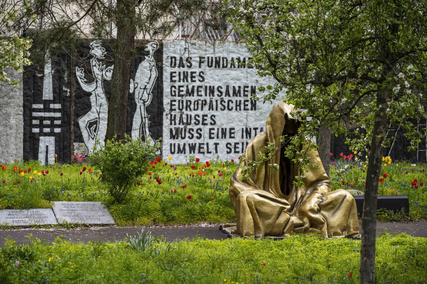 Walk along the Berlin Wall walk this way