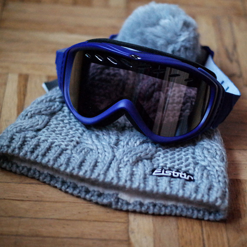 Ready for Snow | Das Pisten Setup | Wintermütze von Eisbär | Goggle Skibrille Smith | hot-port.de | 30+ Style Blog
