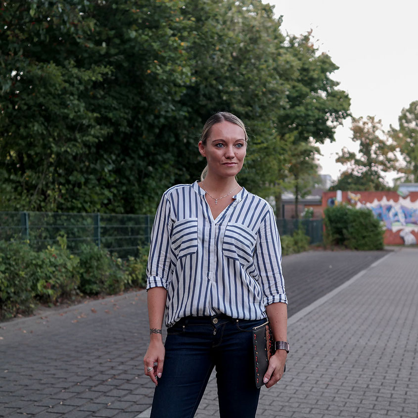 Style Trend Striped Blouse | Outfit Gestreifte Bluse & Schlagjeans | hot-port.de | 30+ Style Blog