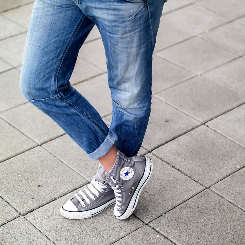 Outfit | Sporty Boyfriend Look aus Converse Chucks - Diesel Jeans & Vintage Leo Pulli aus der Zalando Collection | hot-port.de | 30+ Fashion Blog