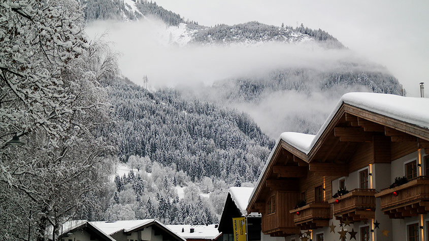 Pisten runterkacheln oder Hüttengaudi - das 1Live Lovetrain Erlebnis nach Zell am See Kaprun war der Hammer | hot-port.de | Lifestyle Blog