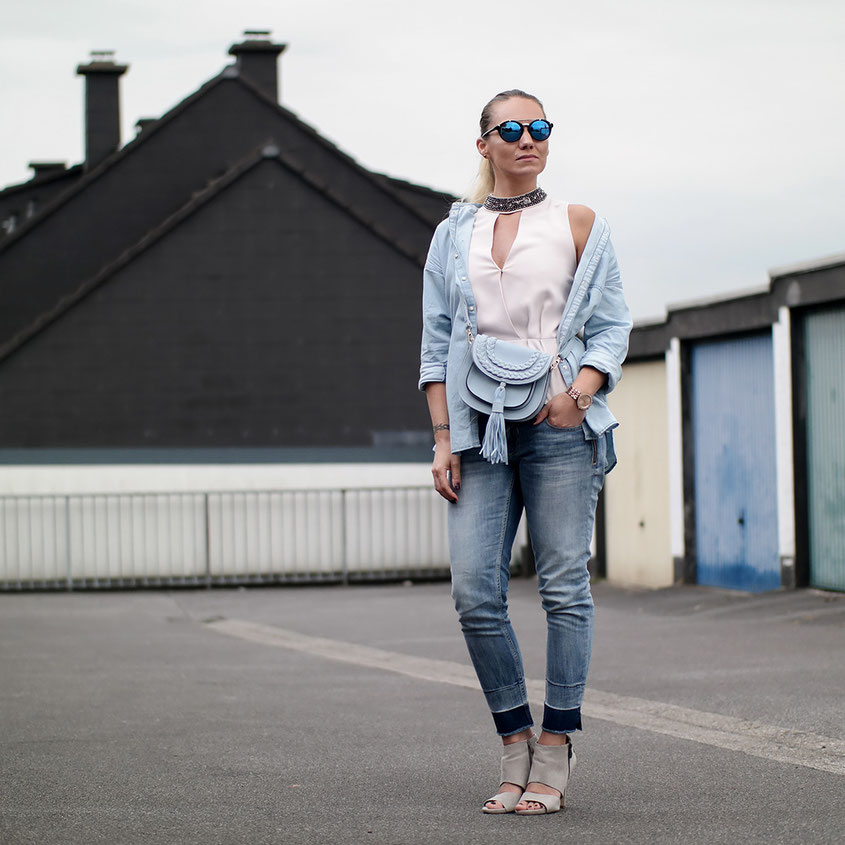 Outfit Light Blue | Zara Jeanshemd Maui & Son and Guess Glamour Shirt | hot-port.de | 30+ Style Blog