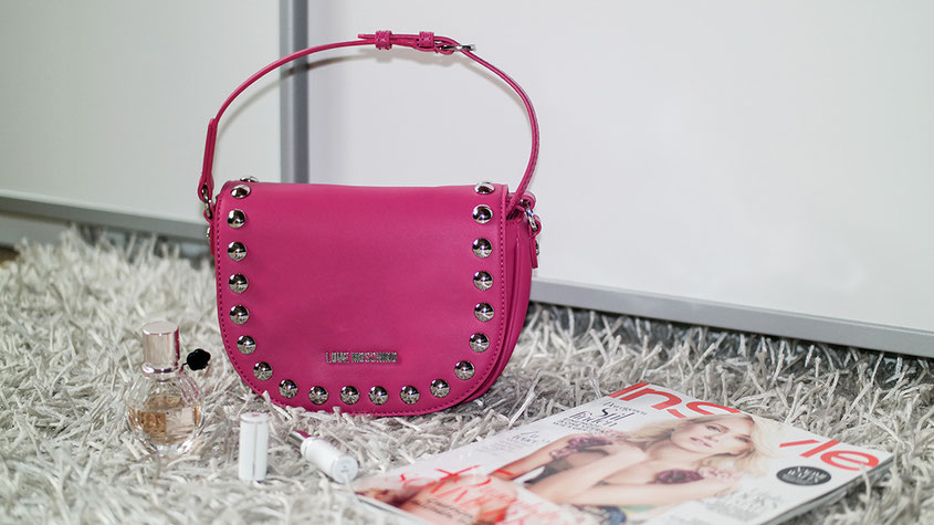 Poppy Bag | Love Moschino Studded Crossbody | hot-port.de | 30+ Style Blog