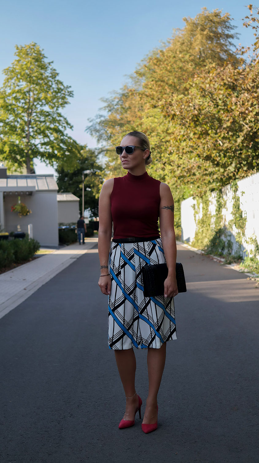 Outfit River Island Summer Culottes X Crop Top from Ax Paris | Braided Clutch from Asos | hot-port.de | 30+ Lifestyle & Trends Blog