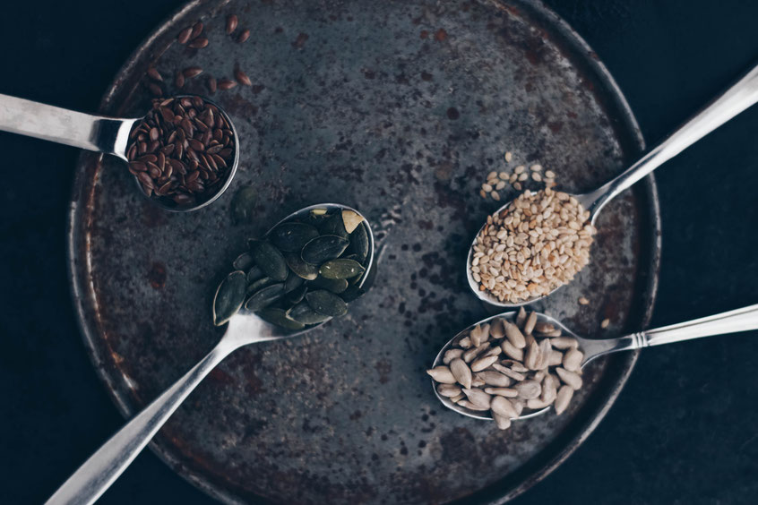 Hormone natürlich regulieren - Seed Cycling