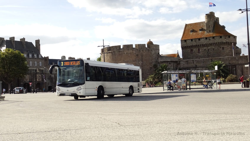 HeuliezBus GX137L numéro 69 en démonstration sur le réseau KSMA engagé sur la ligne 3, quittant Intra Muros pour Croix Desilles sur la ligne 3.