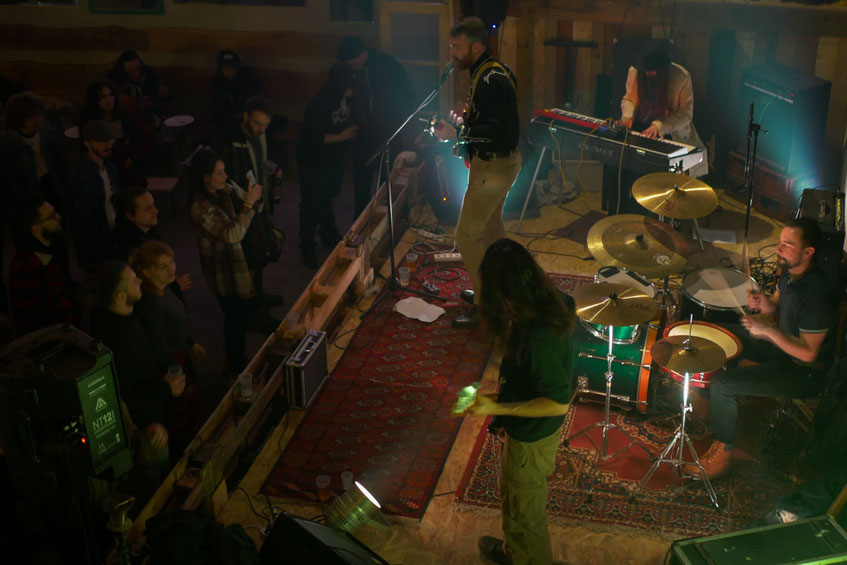 Concert, salle de spectacle, bar - Alavostra