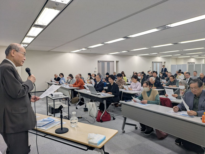 北國新聞文化センターとの提携講座「ふるさとの昭和100年」で講師を務める谷本正憲元知事