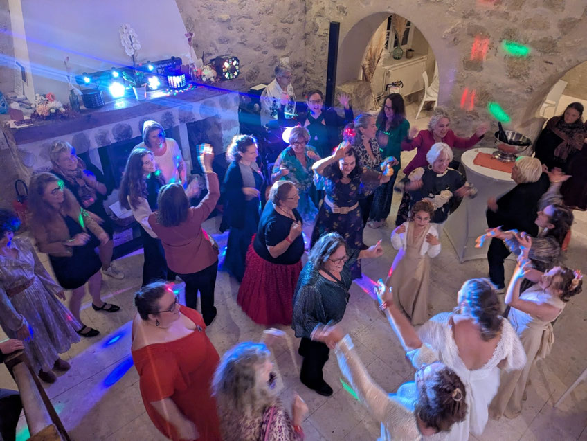 Une réception conviviale et une soirée festive.