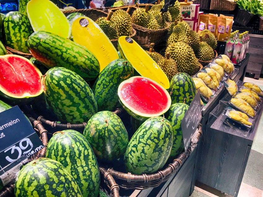 Du kannst in Thailand jede Menge frische Früchte genießen