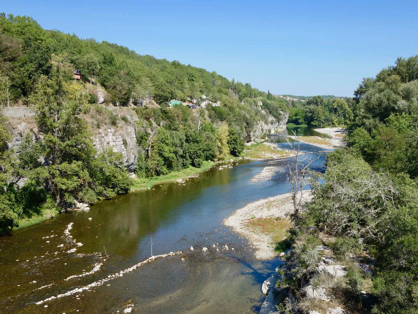 Ardèche: Balazuc, Vogüé, Ruoms.