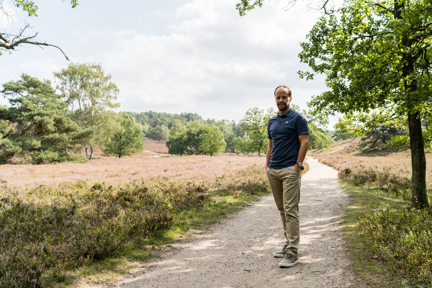 Jens Aßmann in de Fischbeker Heide in Hamburg