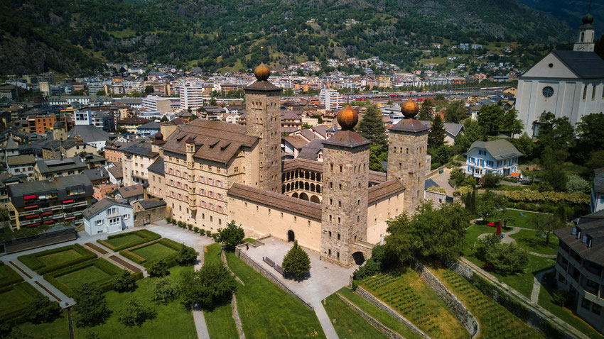 Brig, Foto von Daniel R. auf Unsplash