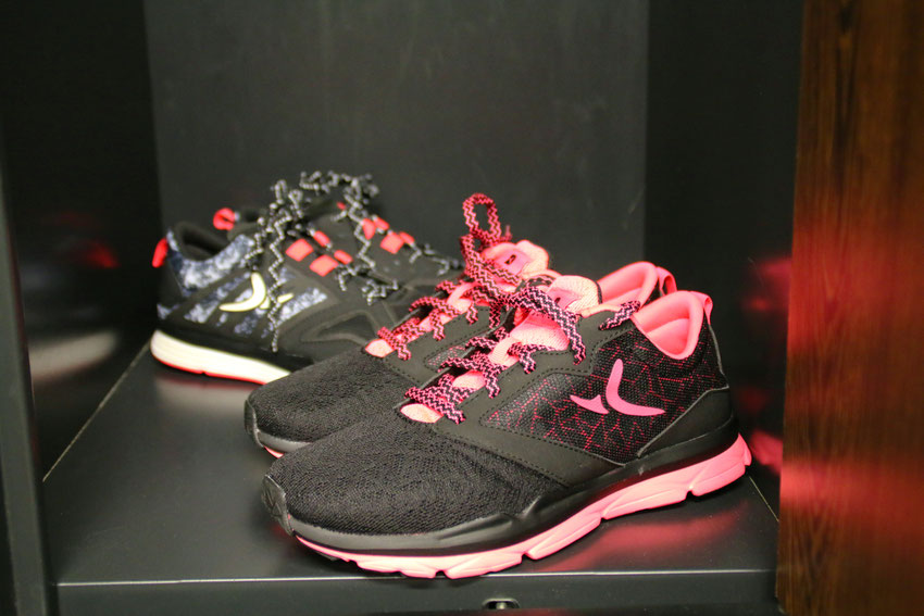 CHAUSSURES FITNESS CARDIO 500 FEMME NOIR ET ROSE DOMYOS DOMYOS CARDIO 900