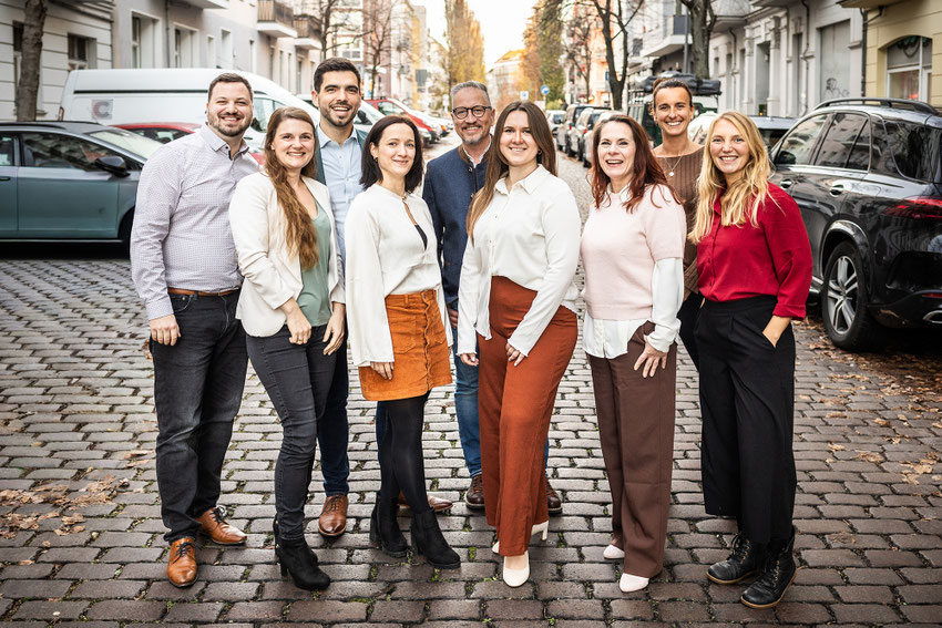 Gruppenfoto Bermark Incoming vor Büro Prenzlauer Berg