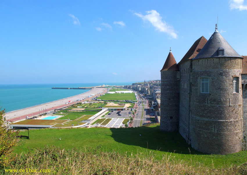 La pelouse, vue du château, Dieppe