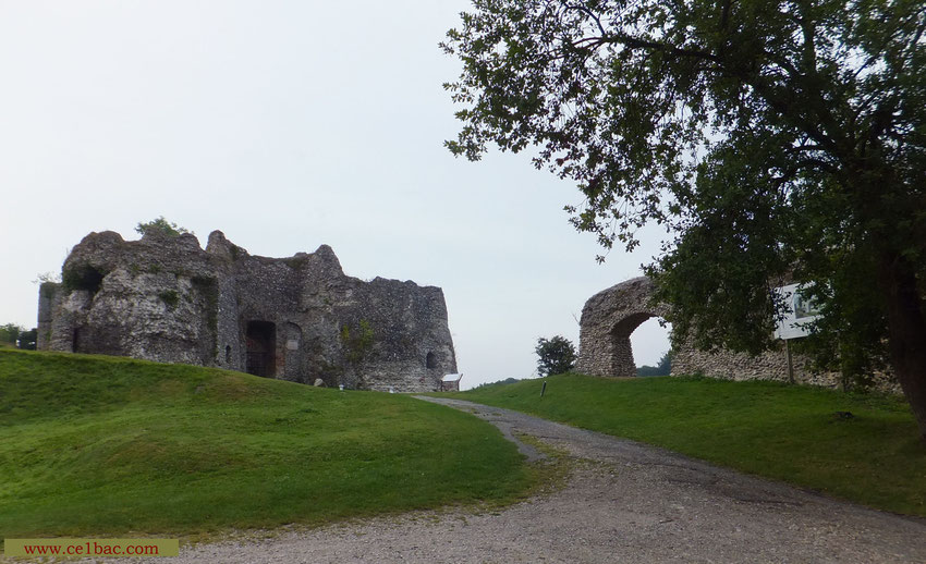 Entrée du château d'Arques-la-Bataille