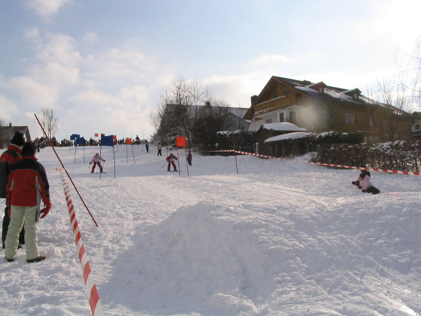 Skirennen auf dem Schlittenberg in Oberbergkirchen 2006