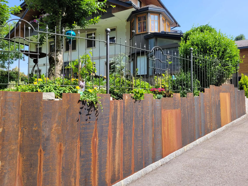 gartenzaun-aus-schmiedeeisen-seitenstetten-niederösterreich-eisenstraße-österreich