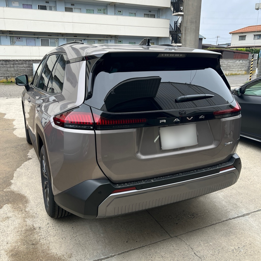 トヨタ　新型RAV4　遮熱フィルム施工　スモークフィルム　HCD-03G　新潟
