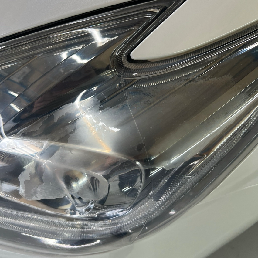 トヨタ プリウス 30系 ヘッドライトリペア 劣化症状例②