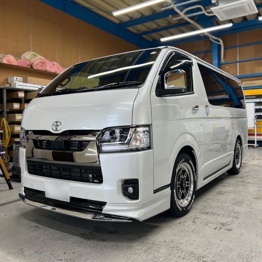 TOYOTA ハイエース　カーフィルム施工　新潟　WINCOS Premium 施工例