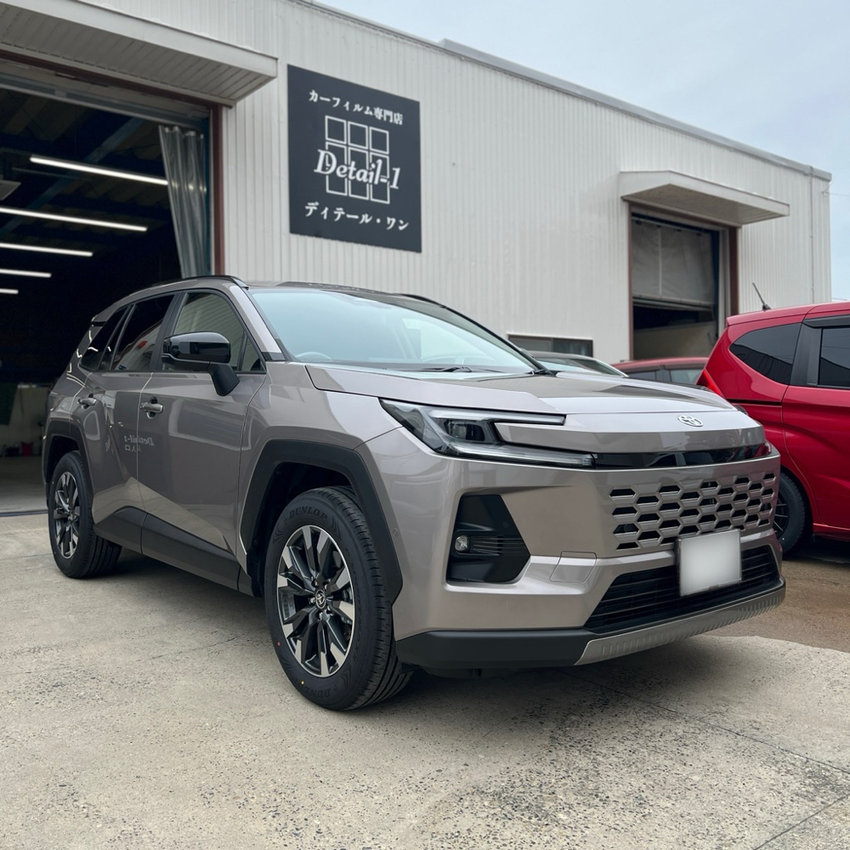トヨタ　新型RAV4　遮熱フィルム施工　フロントフィルム　IR-85HD　新潟
