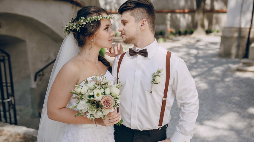 Brautpaar vor dem Hochzeitstanz – Vorbereitung im Tanzkurs Innsbruck