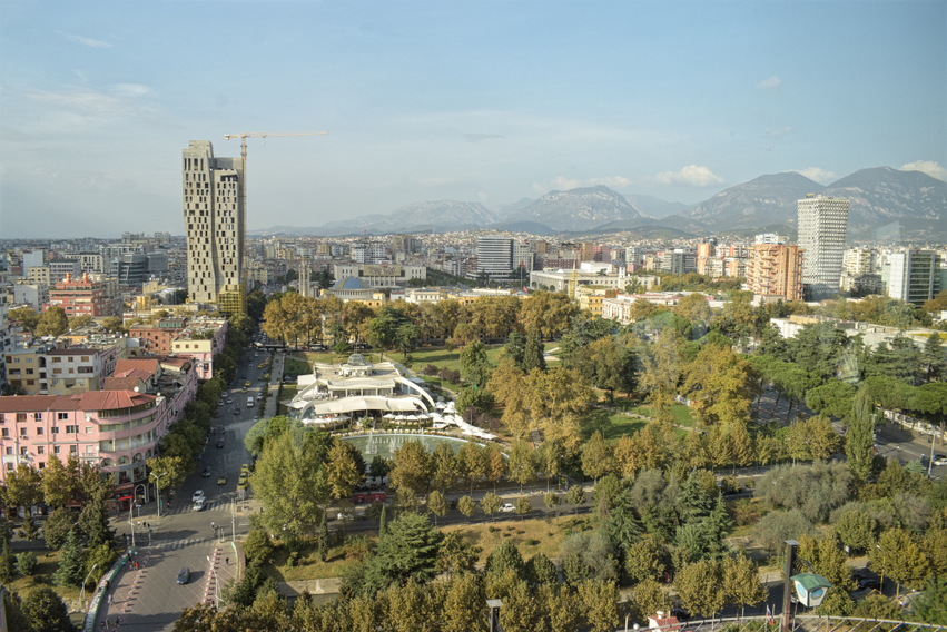 Albanien Tirana Sky Tower