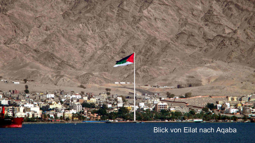 Blkick von Eilat/Israel nach Aqaba/Jordanien