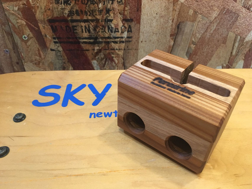 Peregrine Furniture(ペレグリンファニチャー) Sounds Wood for iphone ¥7,020(税込)