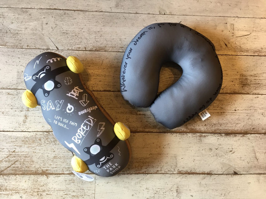 THE PARK SHOP(ザ・パークショップ) SKATE CHANGE PILLOW ¥4,900(+TAX)