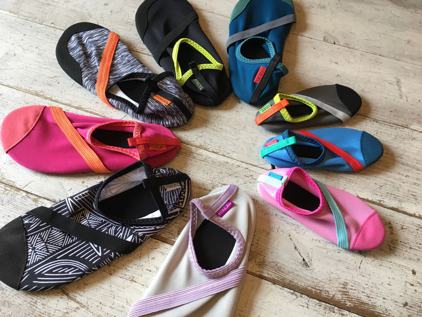 FITKICKS(フィットキックス) MENS ¥2,754~¥3,132 WOMENS ¥2,538~2,970 KIDS ¥2,376
