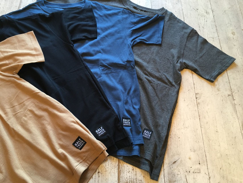 HALF TRACK PRODUCTS(ハーフトラックトラックプロダクツ) POCKET TSHT 各¥4,800(+TAX)