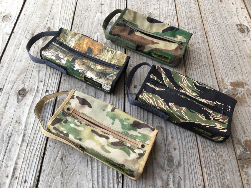 BALLISTICS(バリスティクス) TISSUE CASE 各¥4,212(税込)