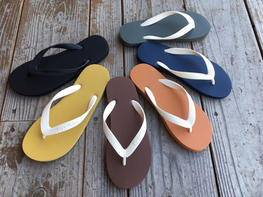 Hippobloo(ヒッポブルー) ビーチサンダル (Men's / Women's) 各¥1,800(+TAX)